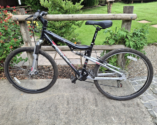 Trek 26in mountain bike - 26in,