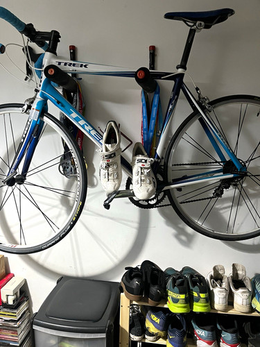 Trek road bike - bike, 58cm