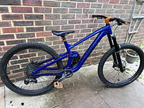 Trek slash 2023 - 8, 5