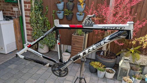 Trek 8500 alu bike frame - trek,