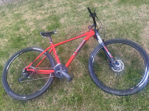 Trek red 29in mountain - 29in,