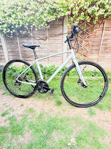 Trek hybrid bike - 2,