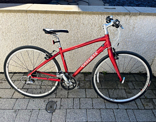 Trek hybrid bike 43cm - bike,